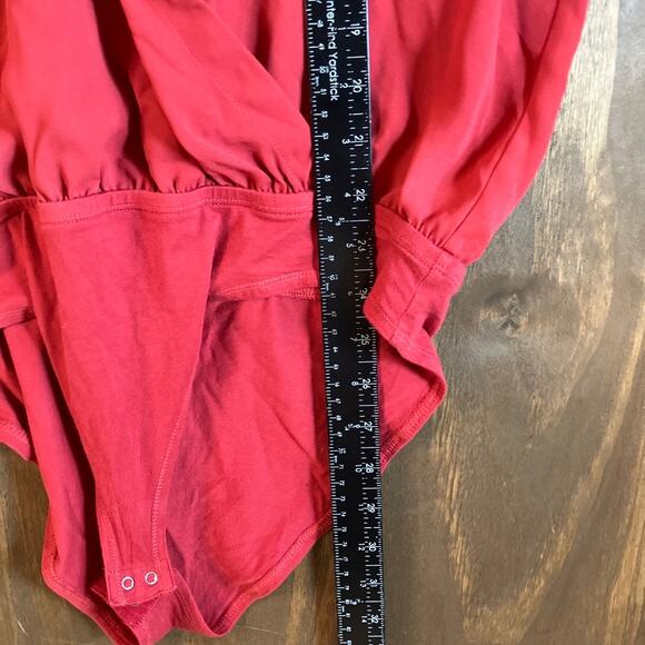 LOFT Womens Bodysuit Blush Red Flowy V Neck Long Sleeve Sheer Stretch Large - Picture 9 of 13